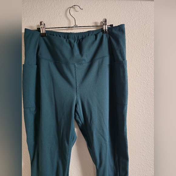 Mondetta Teal Leggings - Picture 2 of 8